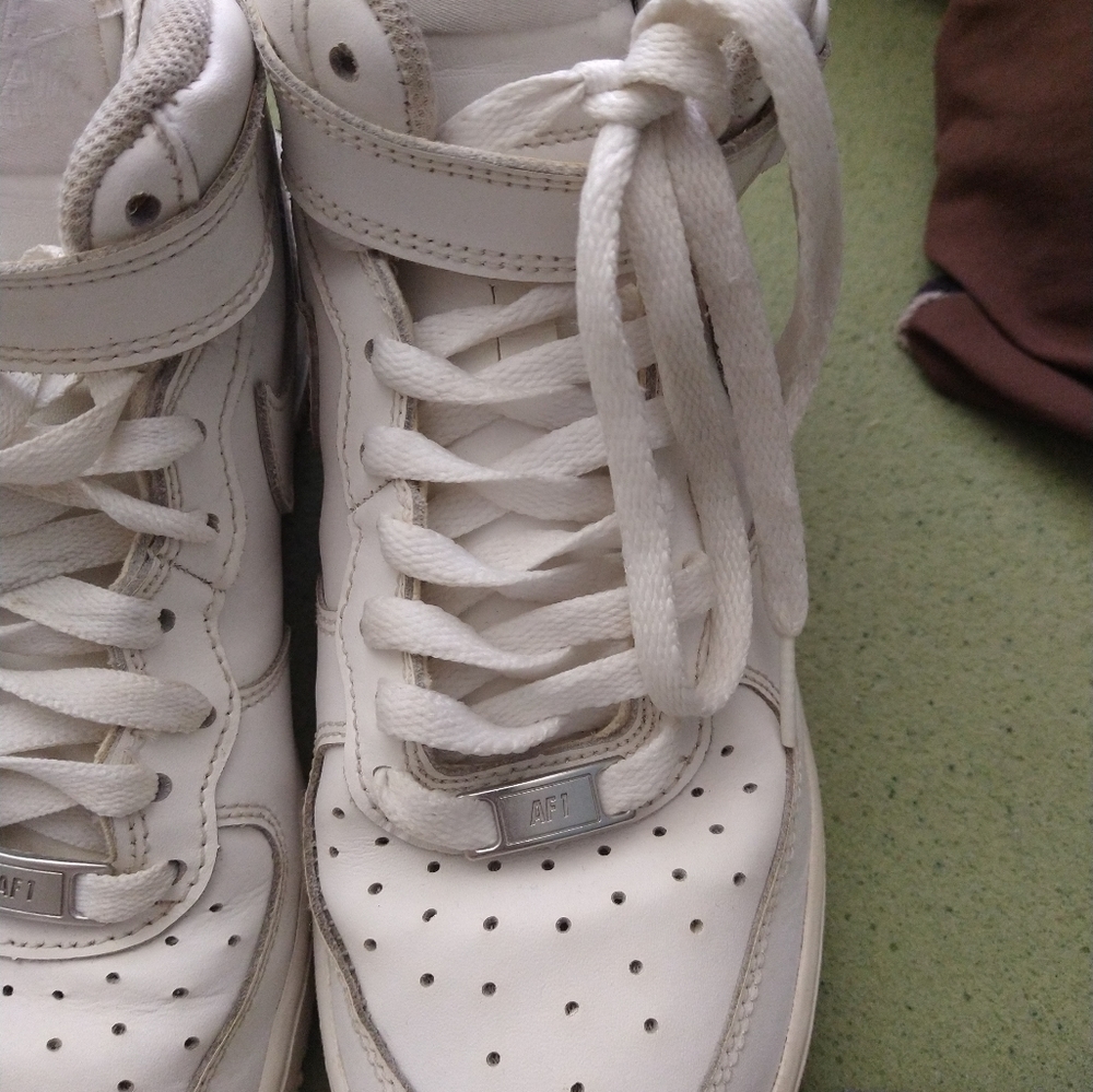 Air Force high tops sz 6 mens